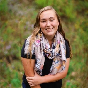 Meet your Posher, Abby